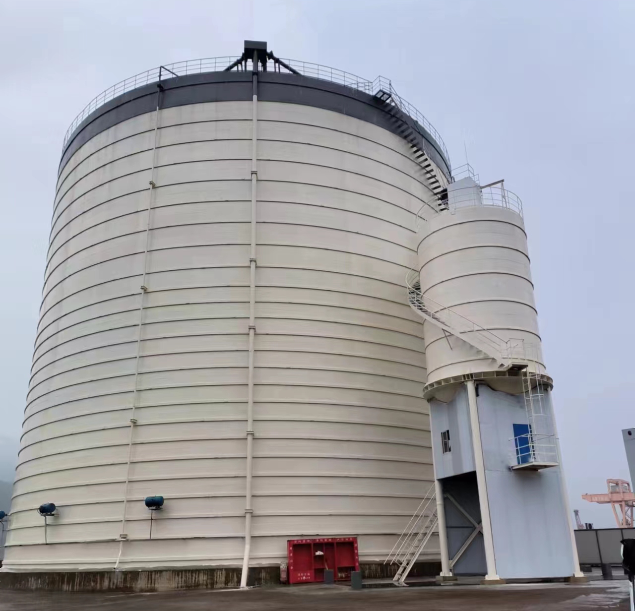 芝罘10万吨水泥钢板库